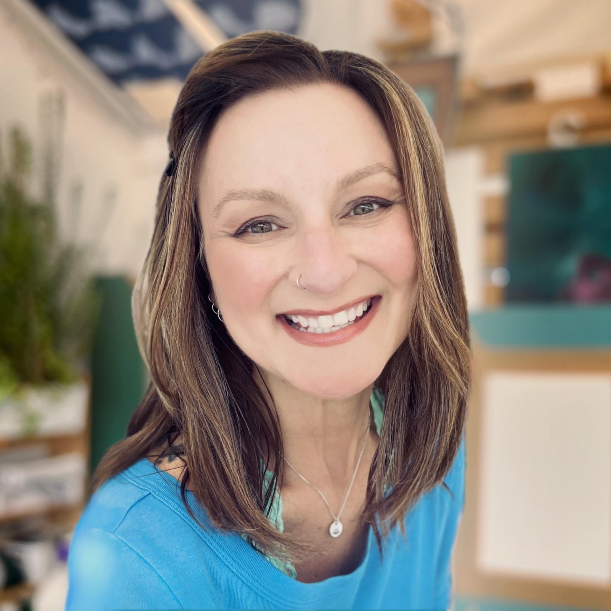 Studio Confessions with Jen Dixon: Creative Risks, Failed Experiments & Finding Your Voice
